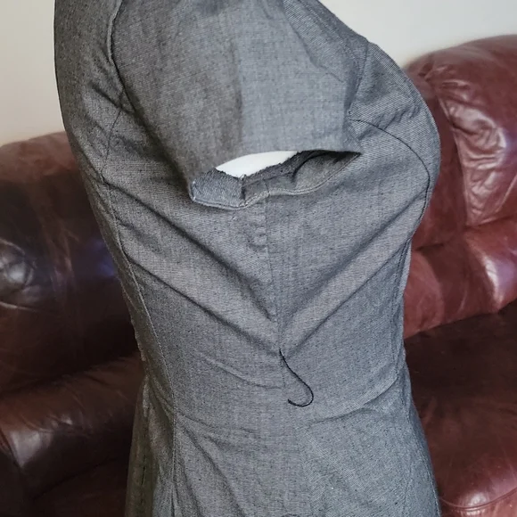 Dress 👗 - Picture 4 of 10